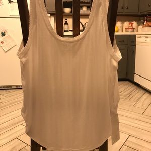 Lululemon tied to it tank